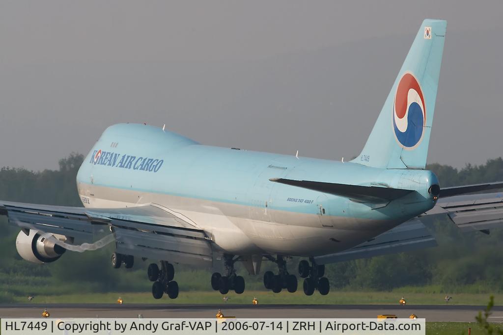 HL7449, 2000 Boeing 747-4B5F/SCD C/N 26411, Final RWY14.
