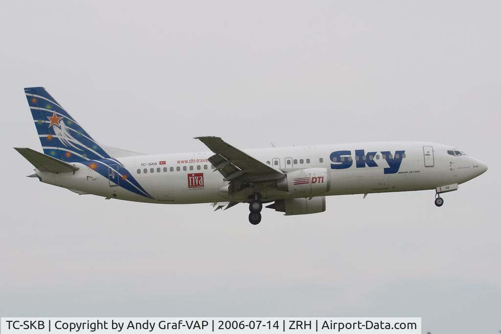 TC-SKB, 1992 Boeing 737-430 C/N 27004, Final RWY14.