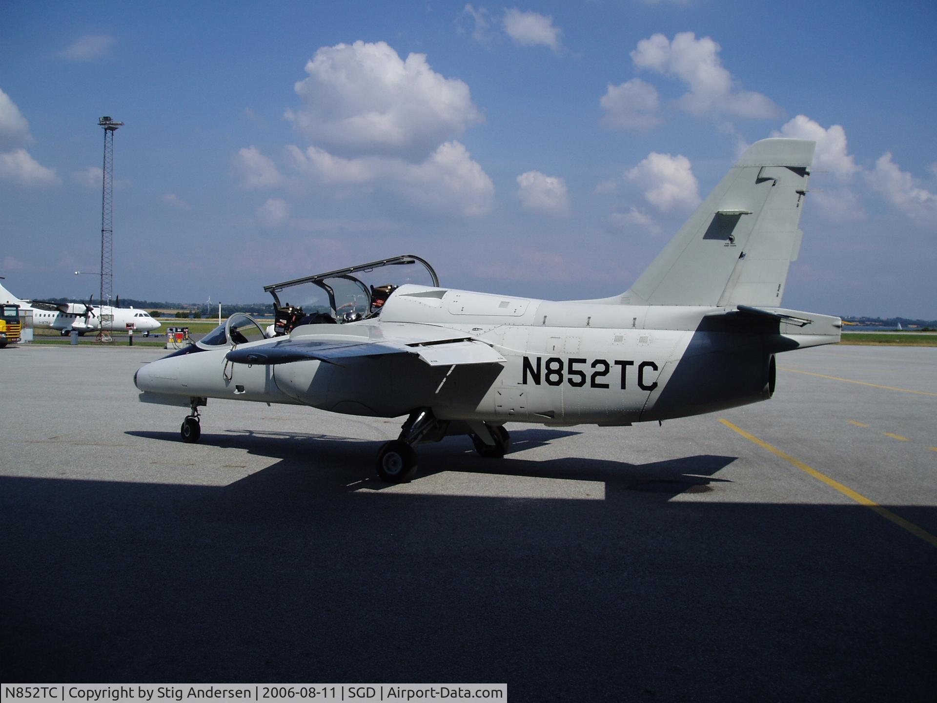 N852TC, 1985 SIAI-Marchetti S-211 C/N 017/03-003, Seen at SGD Airport Denmark