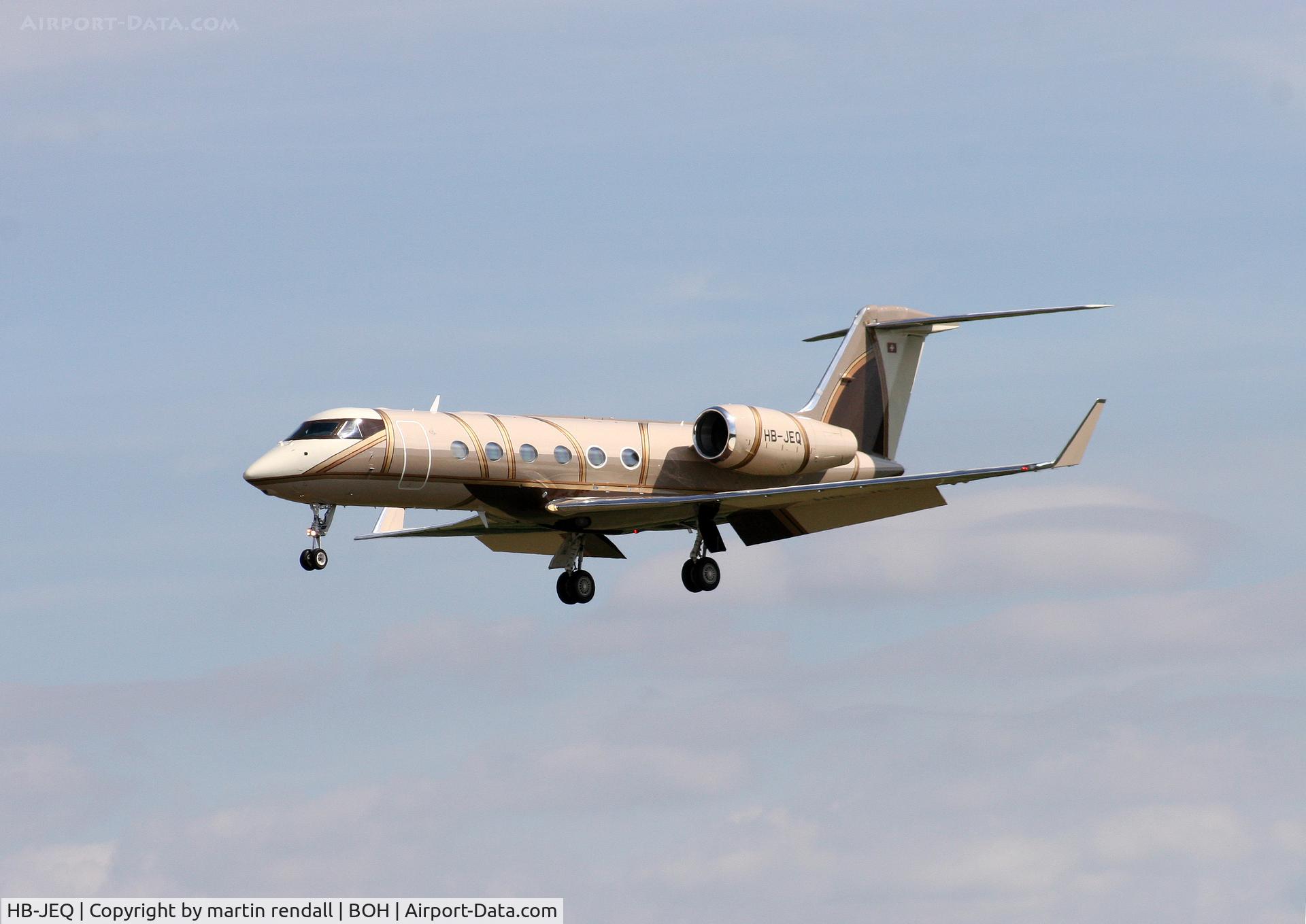 HB-JEQ, 2005 Gulfstream Aerospace GIV-X (G450) C/N 4027, GULFSTREAM