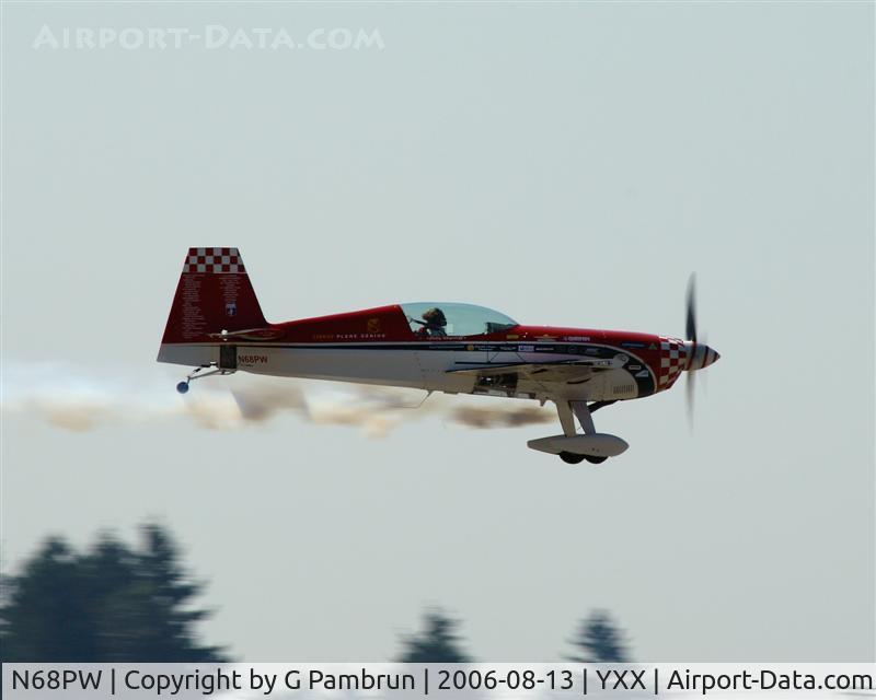 N68PW, Extra EA-300S C/N 030, Patty Wagstaff - Abbotsford Airshow 2006