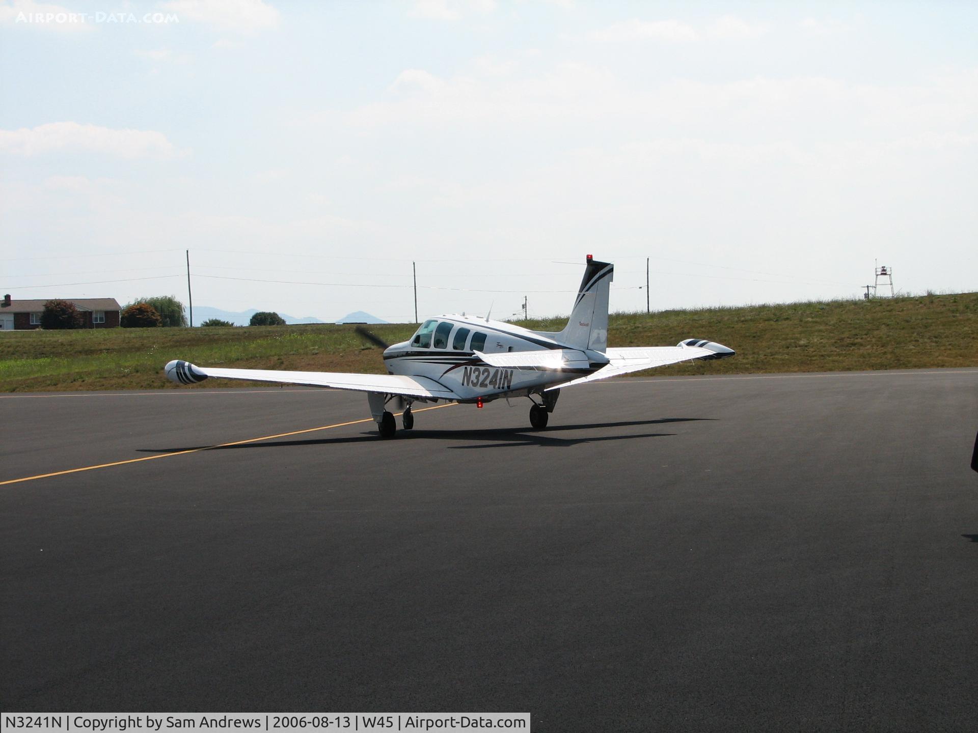 N3241N, 1999 Raytheon Aircraft Company A36 Bonanza C/N E-3241, Going home.