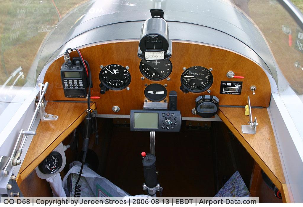 OO-D68, 2002 Fly Synthesis Texan C/N 2002/0016, OLdtimer Fly in