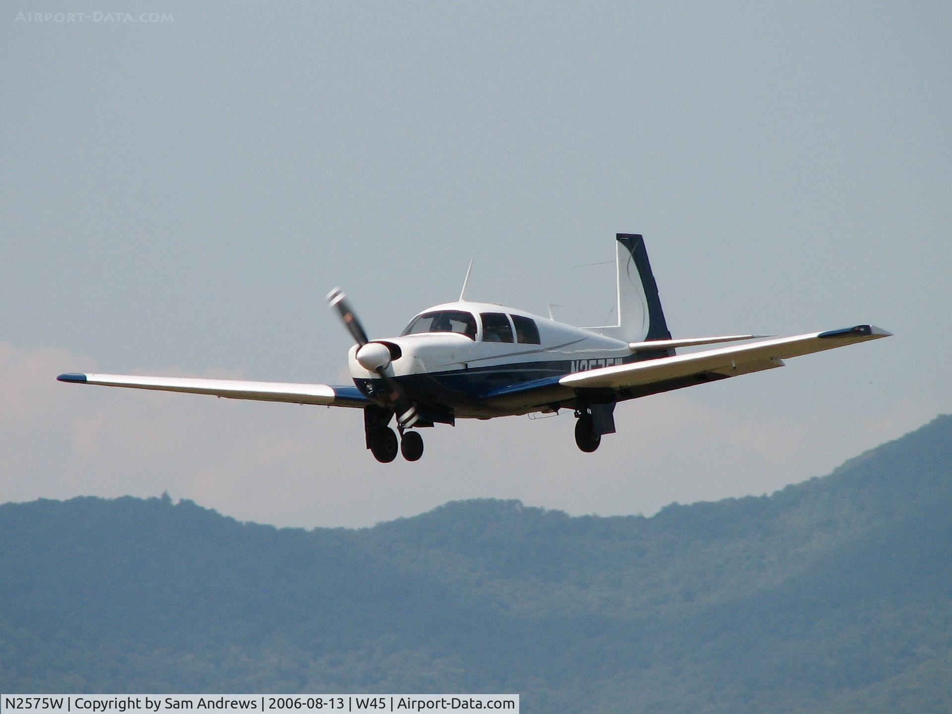 N2575W, 1965 Mooney M20E C/N 934, Taking the kids to see Luray Caverns.