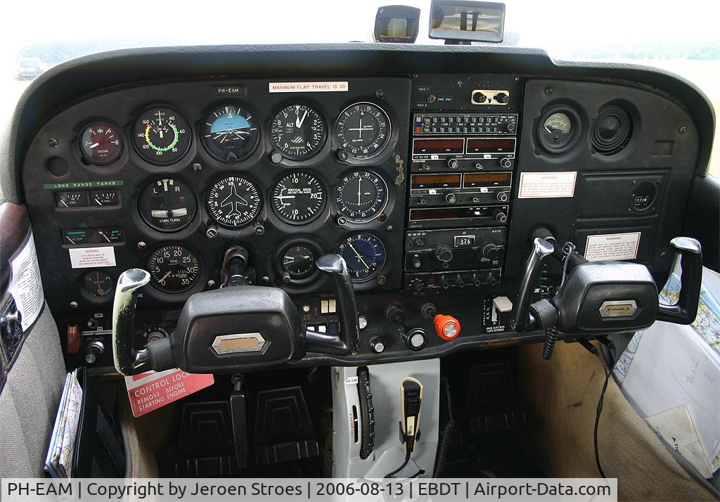 PH-EAM, 1977 Reims F172N Skyhawk C/N 1602, OLdtimer Fly in