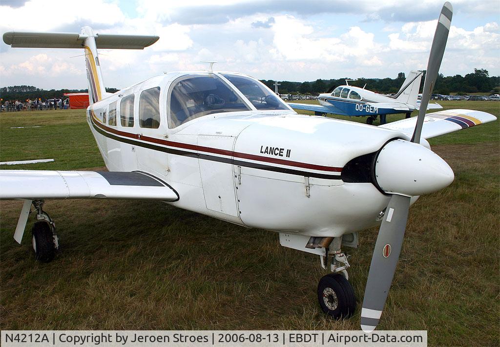 N4212A, 1978 Piper PA-32RT-300 Lance II C/N 32R-7885198, OLdtimer Fly in