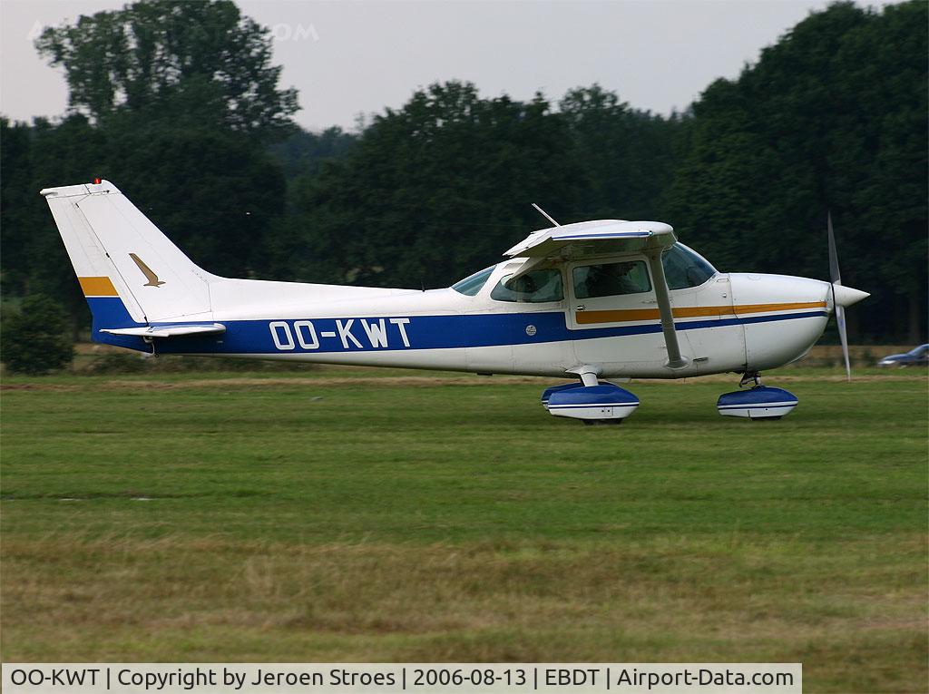 OO-KWT, Cessna 172N C/N 17268274, OLdtimer Fly in