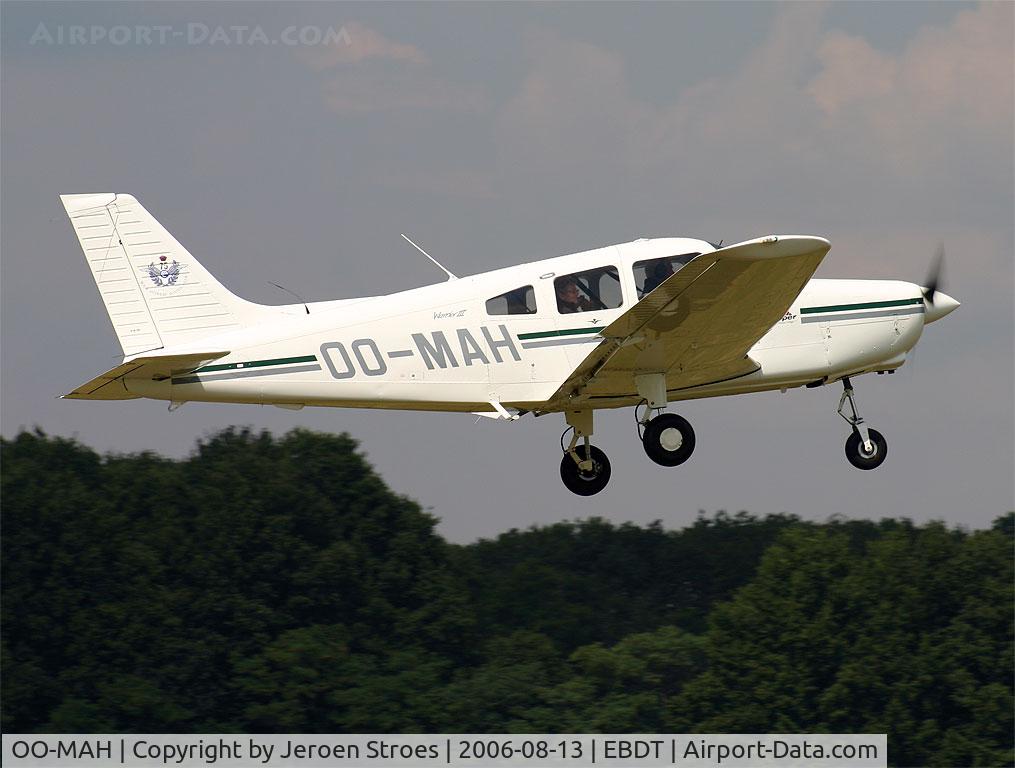 OO-MAH, Piper PA-28-161 Warrior III C/N 2842167, OLdtimer Fly in