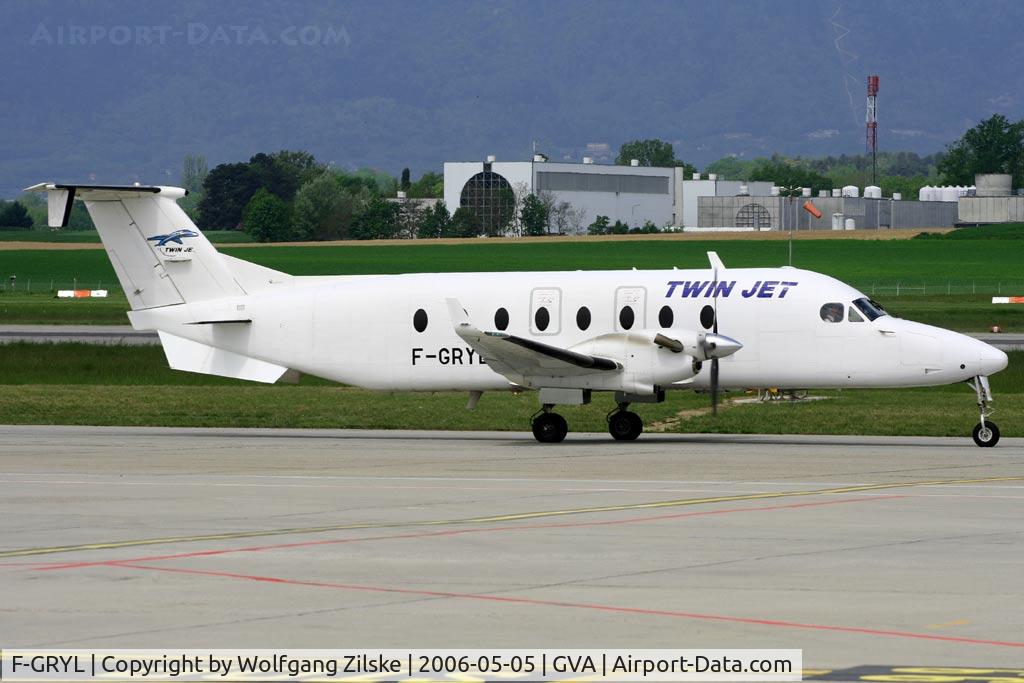 F-GRYL, 1997 Beech 1900D C/N UE-301, visitor