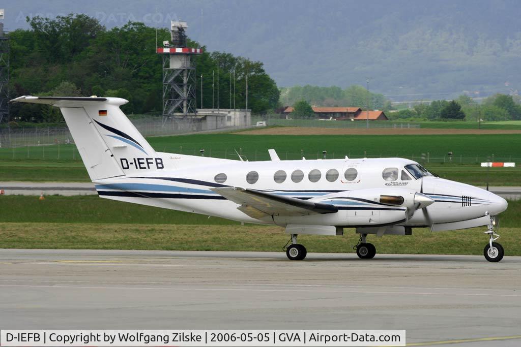 D-IEFB, 1981 Beech B200 Super King Air King Air C/N BB-897, visitor