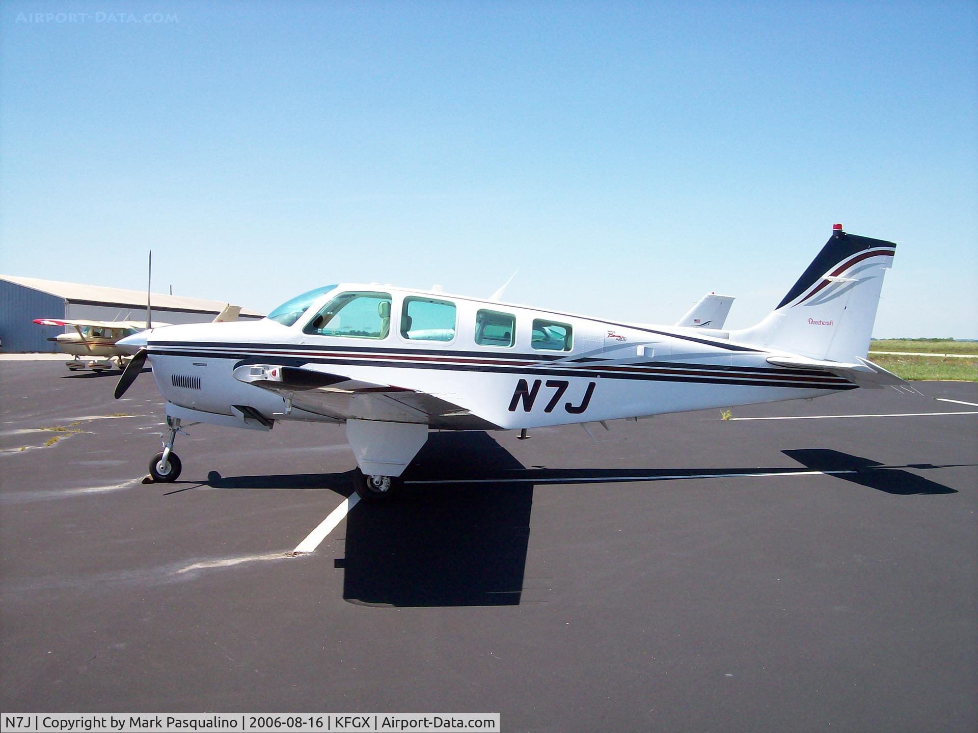 N7J, 2000 Raytheon Aircraft Company A36 Bonanza C/N E-3316, Beech A36