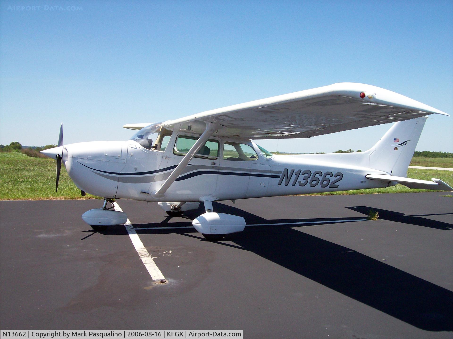 N13662, 1974 Cessna 172M C/N 17262922, Cessna 172M