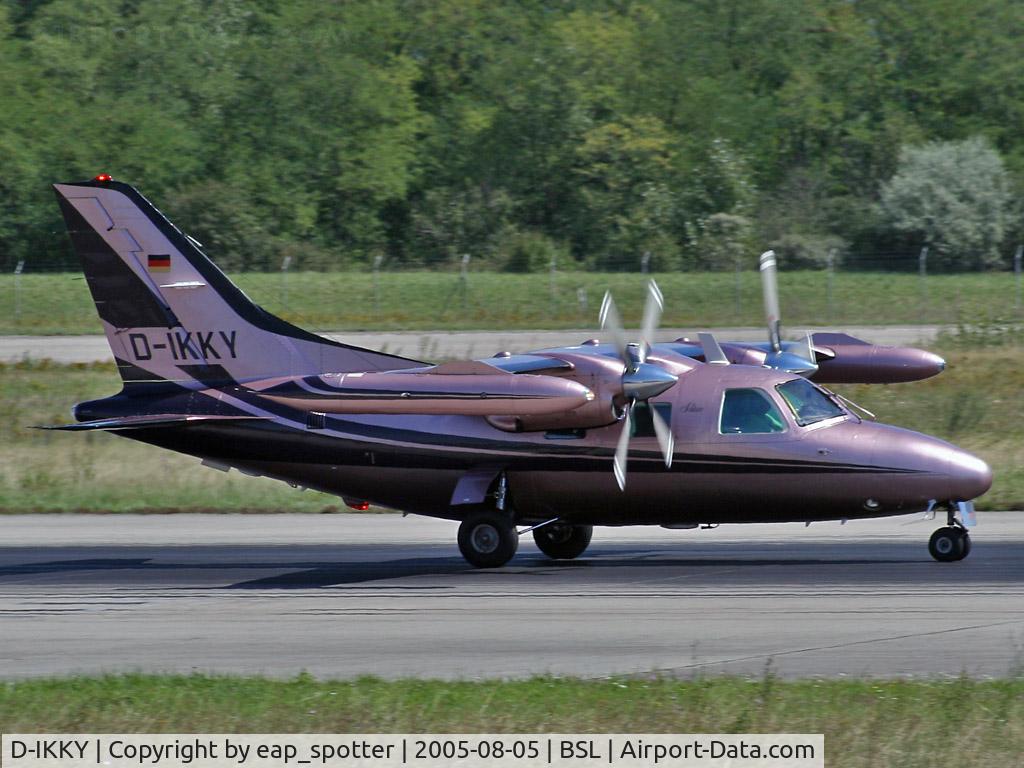 D-IKKY, Mitsubishi MU-2B-40 Solitaire C/N 420SA, Departing runway 16