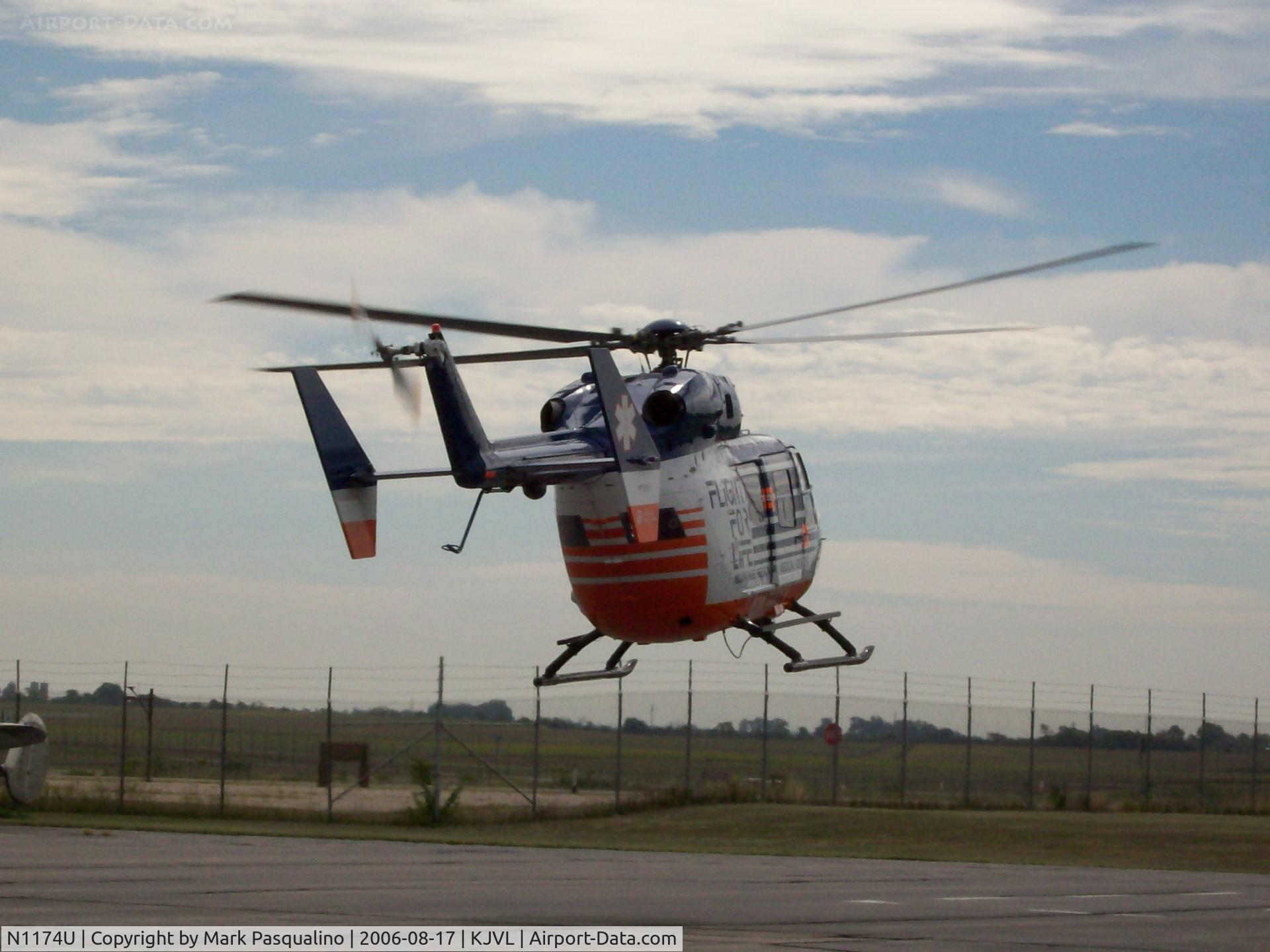 N1174U, 1988 Eurocopter-Kawasaki BK-117B-2 C/N 7146, BK-117 B-2