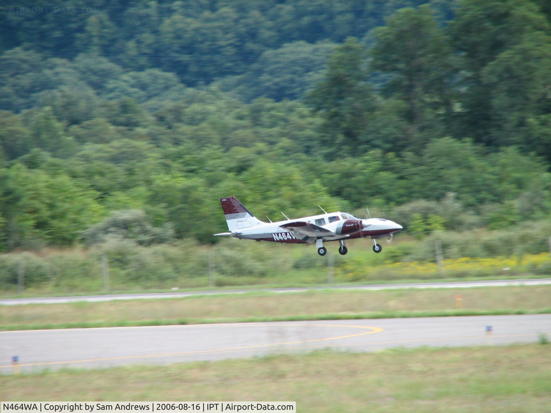N464WA, 1978 Piper PA-34-200T C/N 34-7870189, Just landing on 27