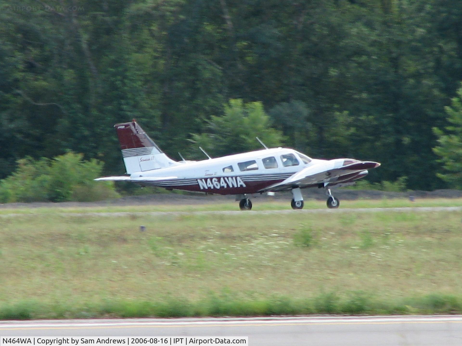 N464WA, 1978 Piper PA-34-200T C/N 34-7870189, On roll out