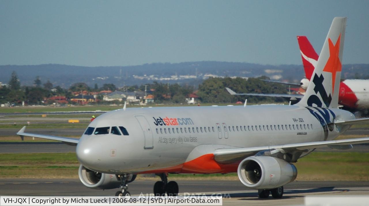 VH-JQX, 2004 Airbus A320-232 C/N 2197, JetStar