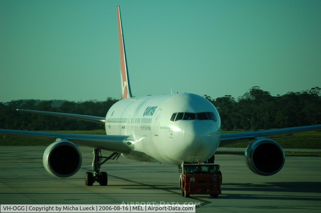 VH-OGG, 1990 Boeing 767-338 C/N 24929, Qantas' B 767 