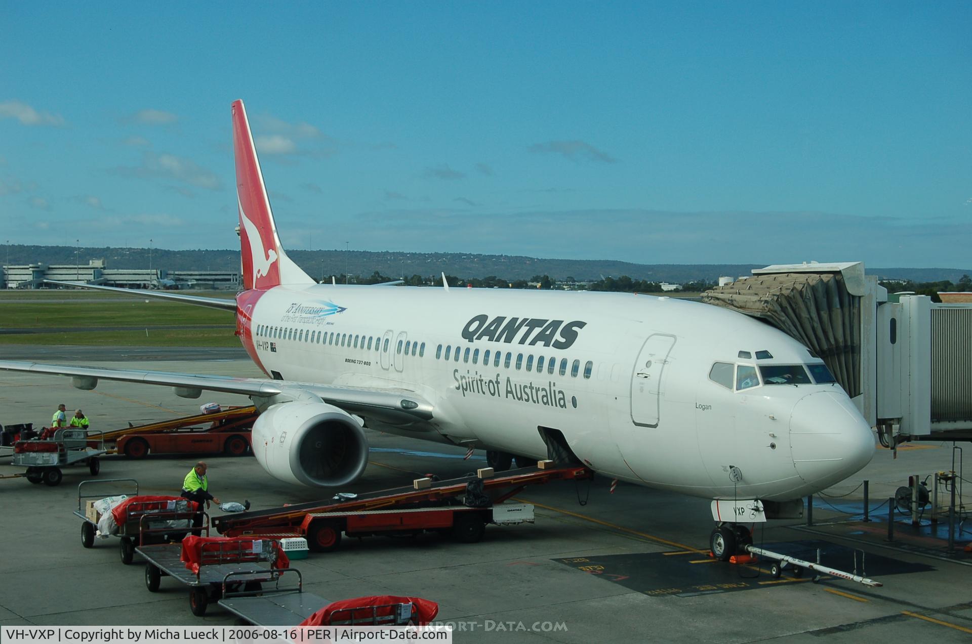 VH-VXP, 2003 Boeing 737-838 C/N 33722, Getting ready for another domestic leg