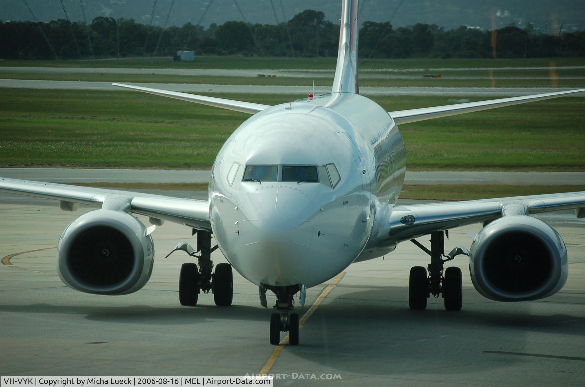 VH-VYK, 2005 Boeing 737-838 C/N 34183, Arriving at the gate