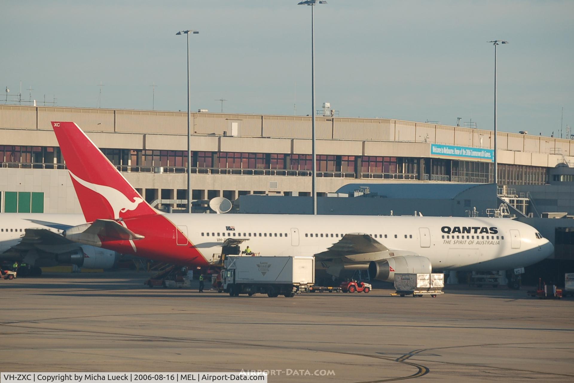 VH-ZXC, 1990 Boeing 767-336 C/N 24339, At Melbourne