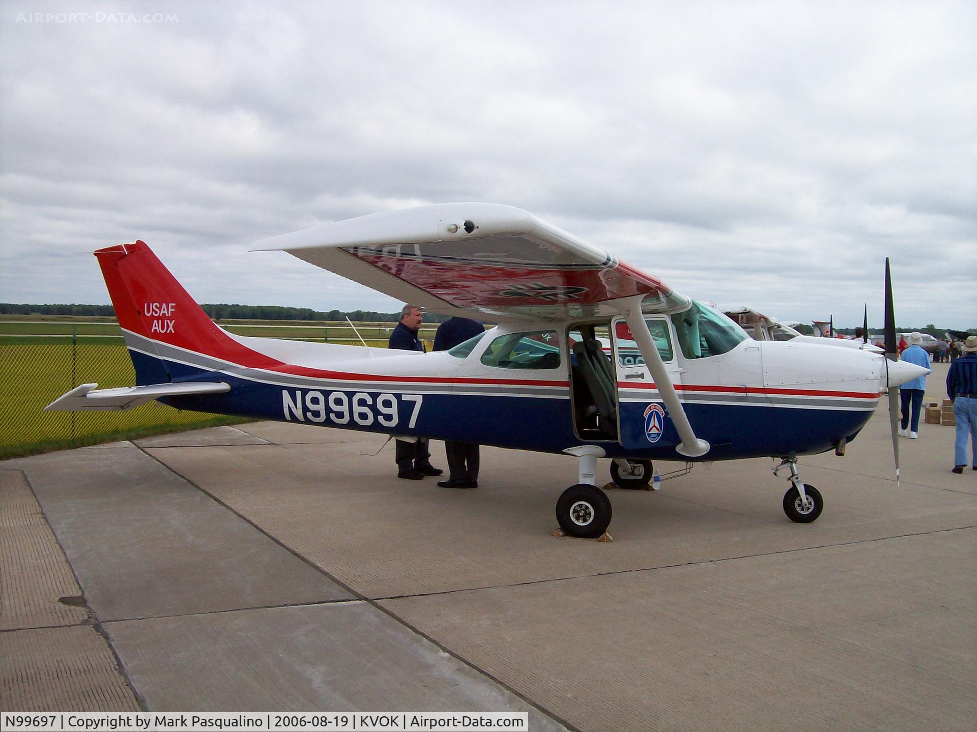 N99697, 1985 Cessna 172P C/N 17276494, Cessna 172P