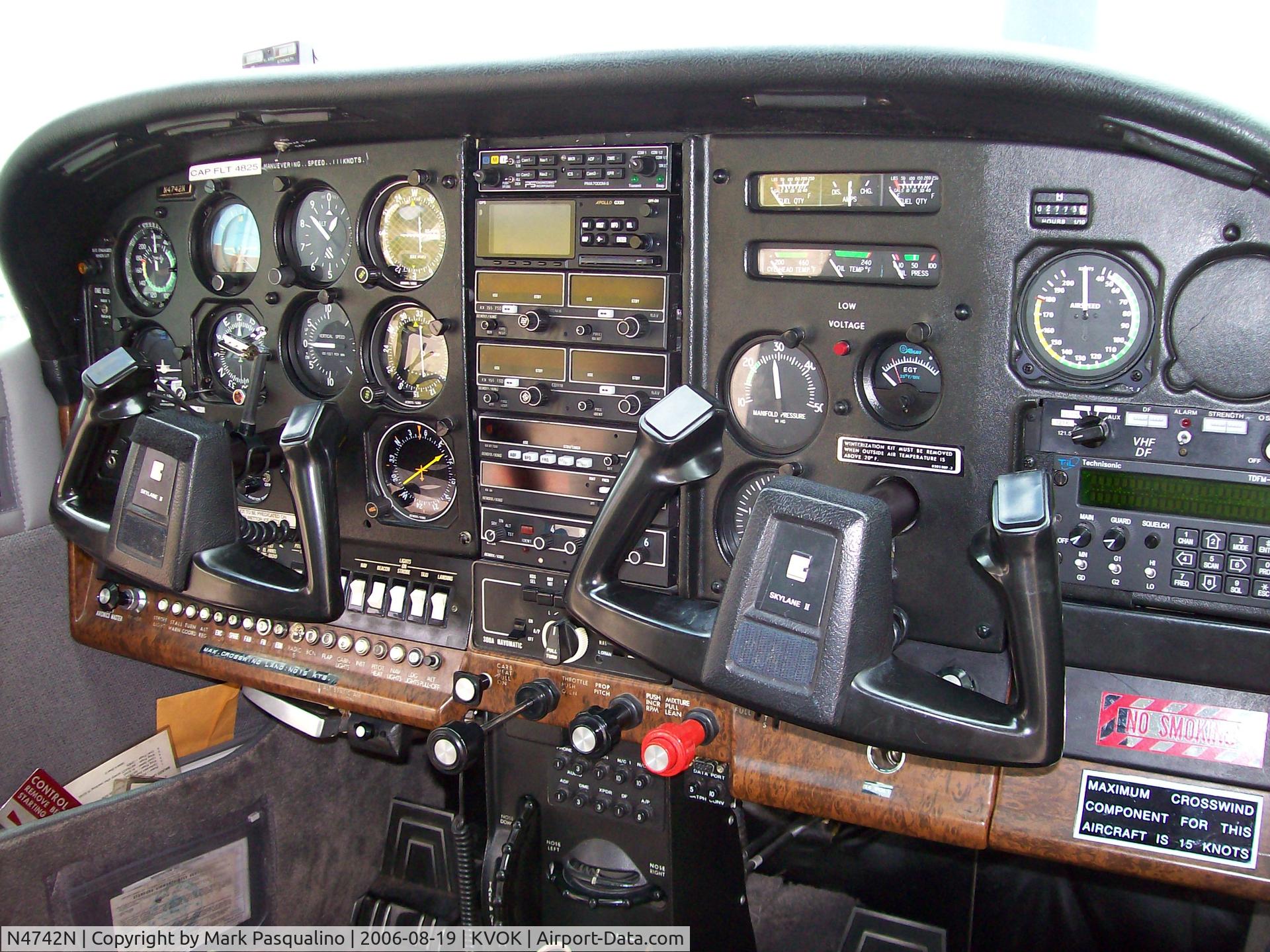 N4742N, 1979 Cessna 182Q Skylane C/N 18267331, Cessna 182