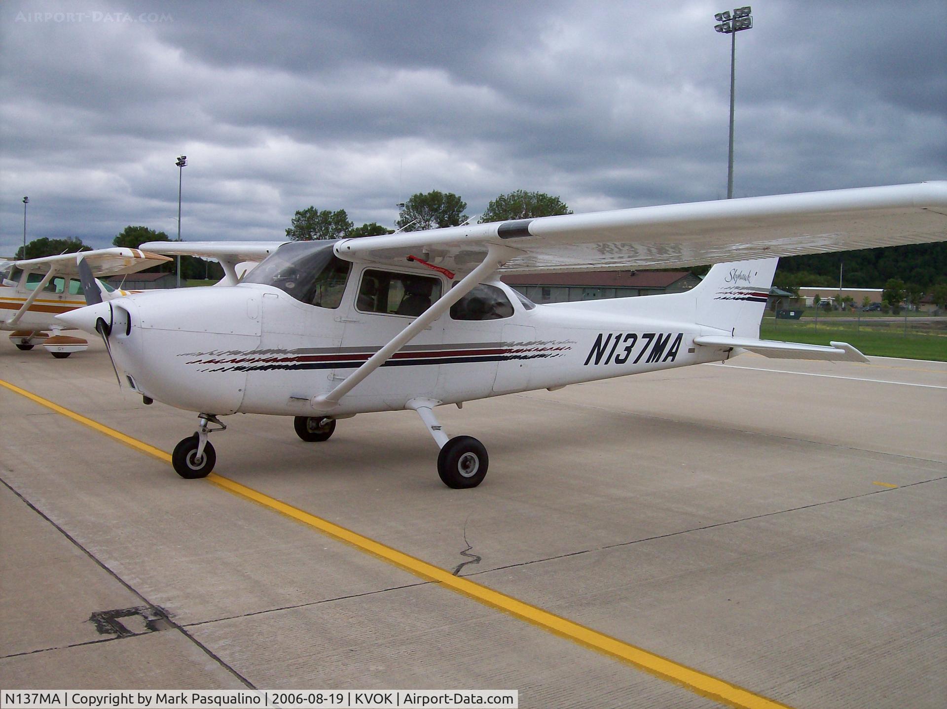 N137MA, 1997 Cessna 172R C/N 17280146, Cessna 172