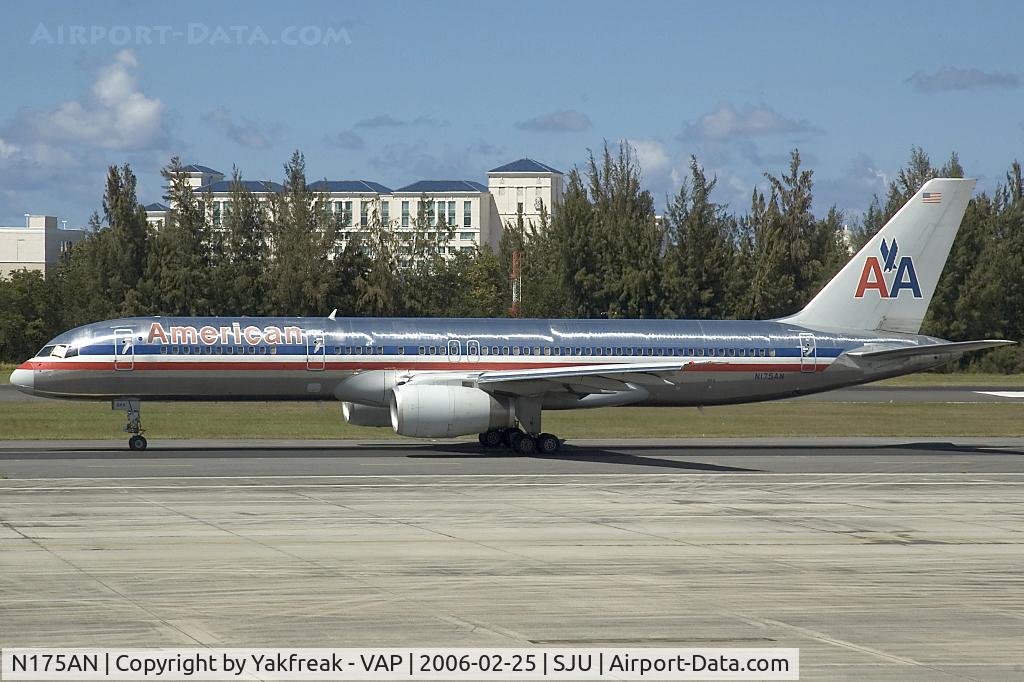 N175AN, 2001 Boeing 757-223 C/N 32394, American Boeing 757-200