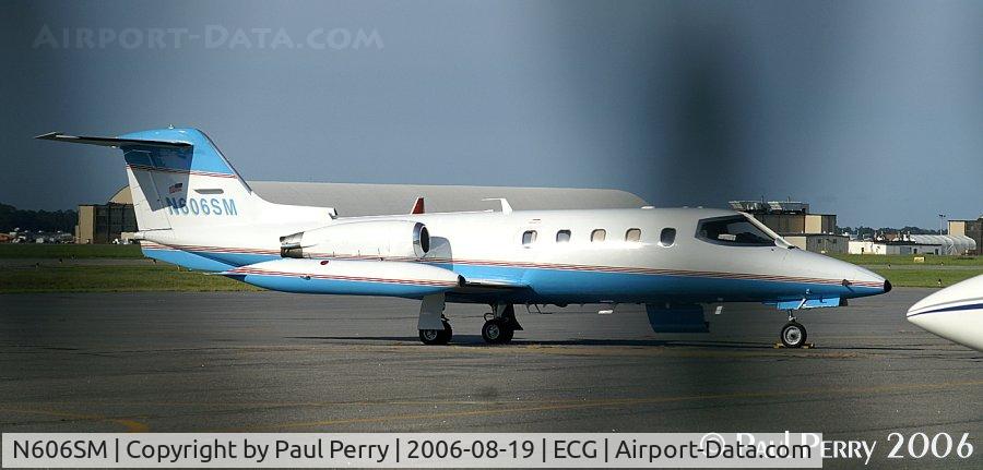 N606SM, 1974 Gates Learjet 25B C/N 185, Just in, and freshly off-loaded Lear