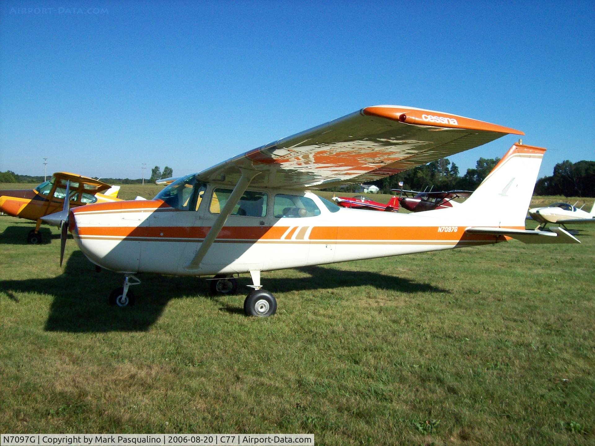 N7097G, 1969 Cessna 172K Skyhawk C/N 17258797, Cessna 172