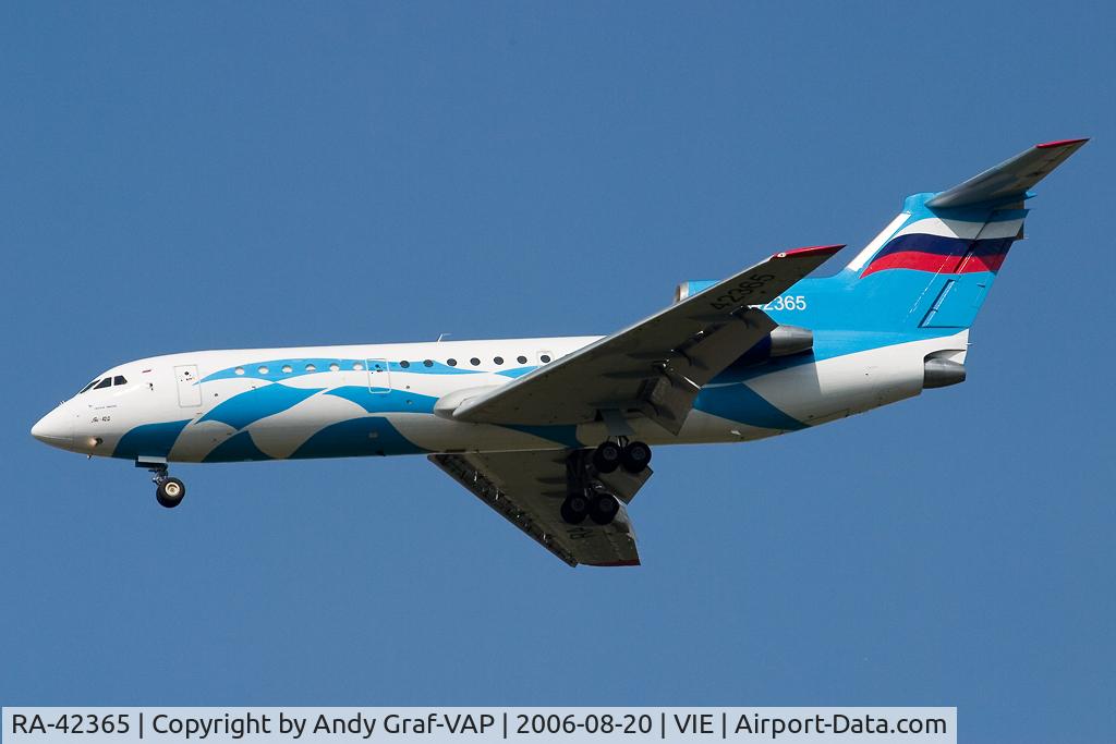 RA-42365, 1989 Yakovlev Yak-42D C/N 4520424811447, On final RWY29.