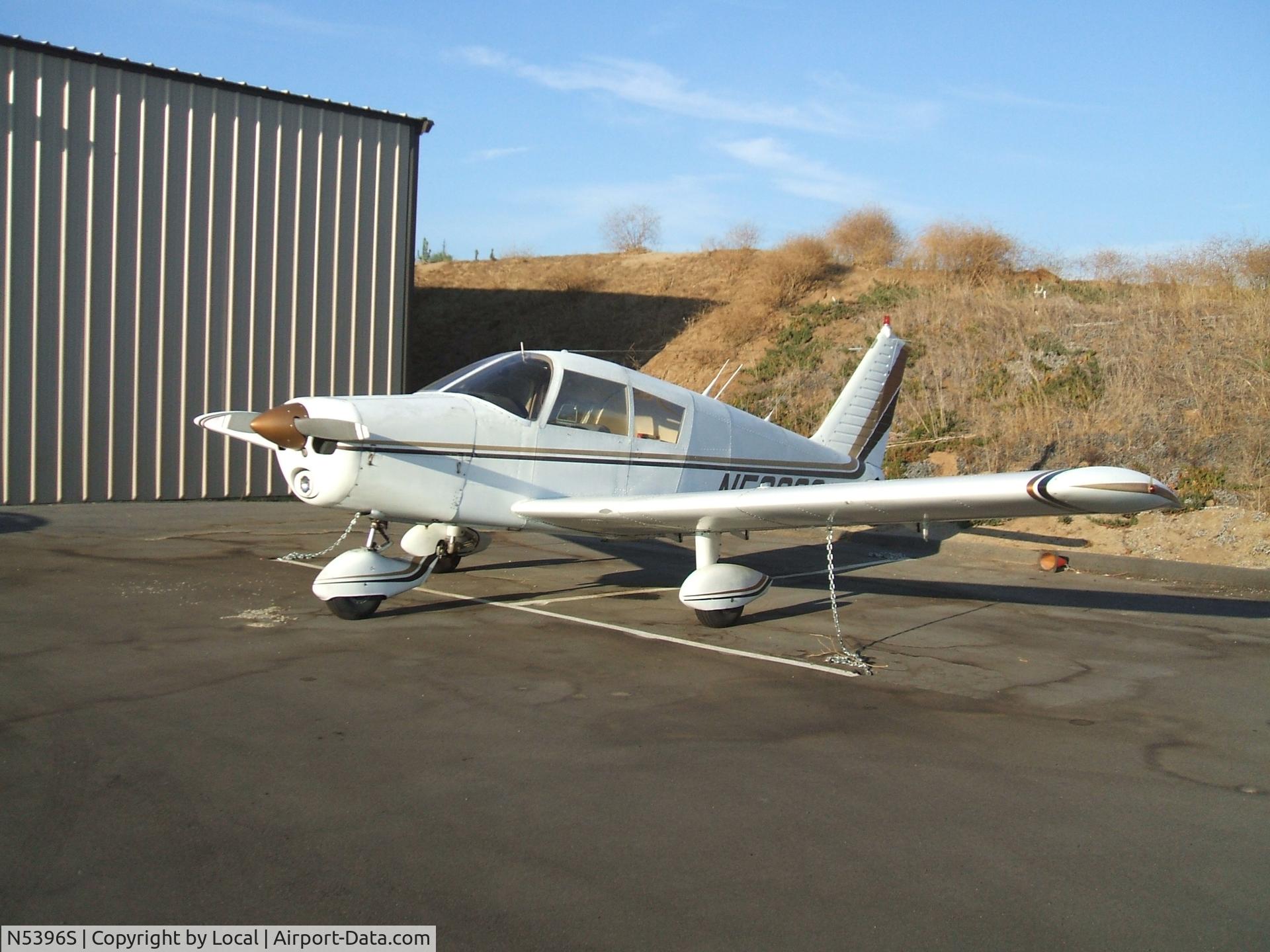 N5396S, 1970 Piper PA-28-140 C/N 28-7125107, N5396S at local airport