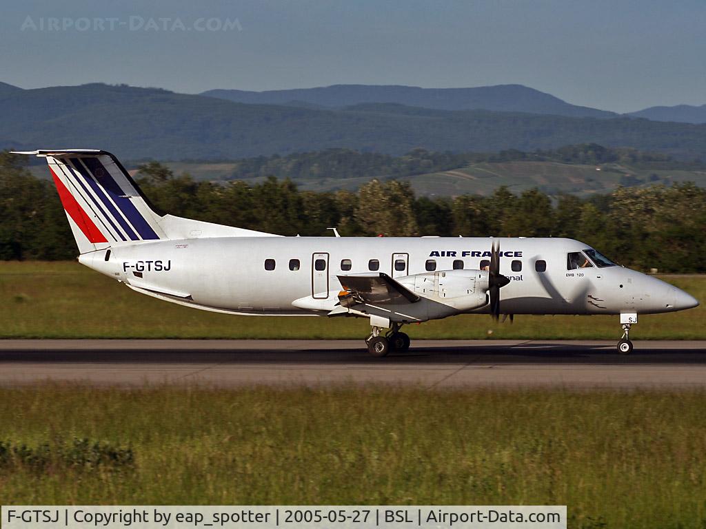 F-GTSJ, 1990 Embraer EMB-120 Brasilia C/N 120176, landing on runway 16 finishing a flight from BOD