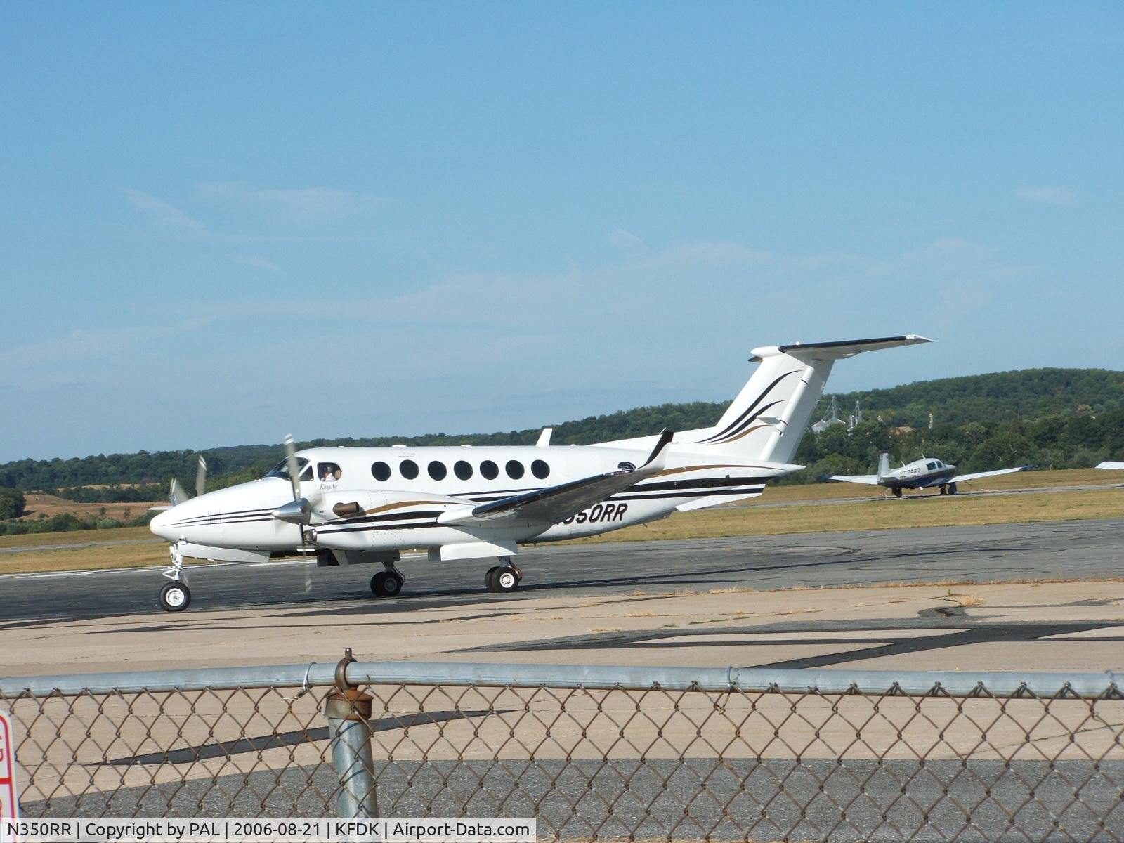 N350RR, Raytheon Aircraft Company B300 C/N FL-365, KingAir N350RR