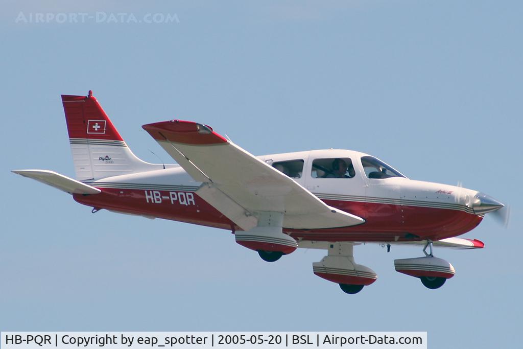 HB-PQR, 2000 Piper PA-28-181 Archer III C/N 2843363, on final for runway 16 homebased at BSL