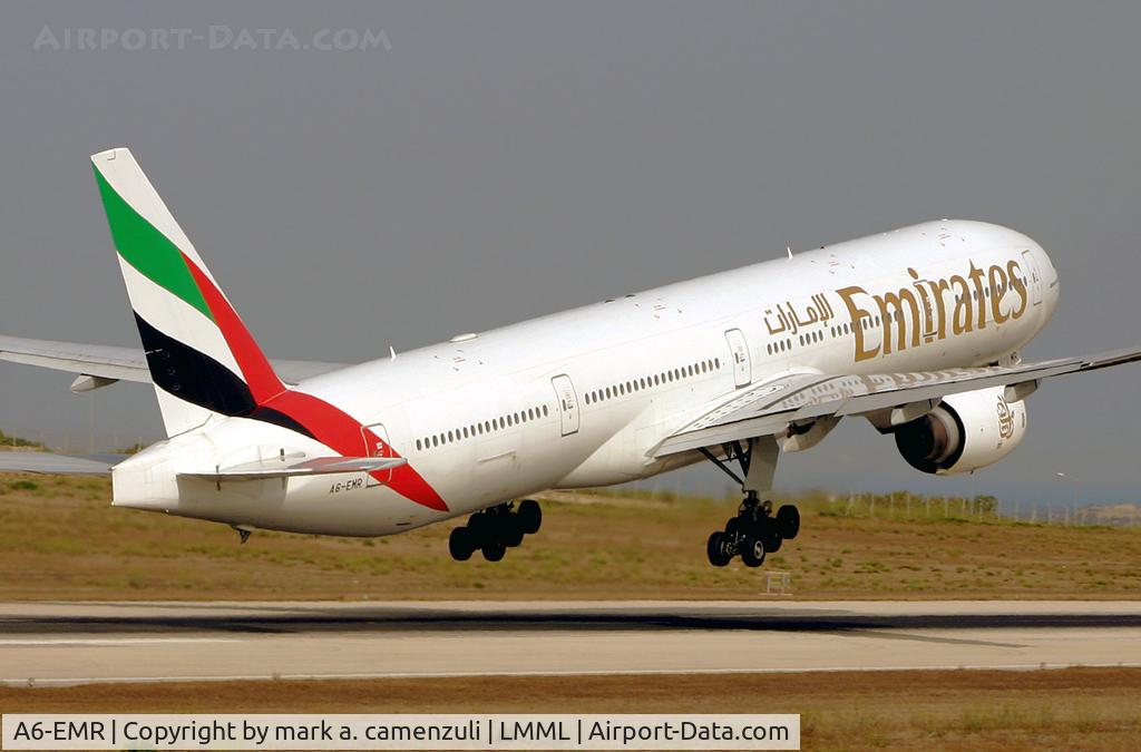 A6-EMR, 2002 Boeing 777-31H C/N 29396, EMIRATES