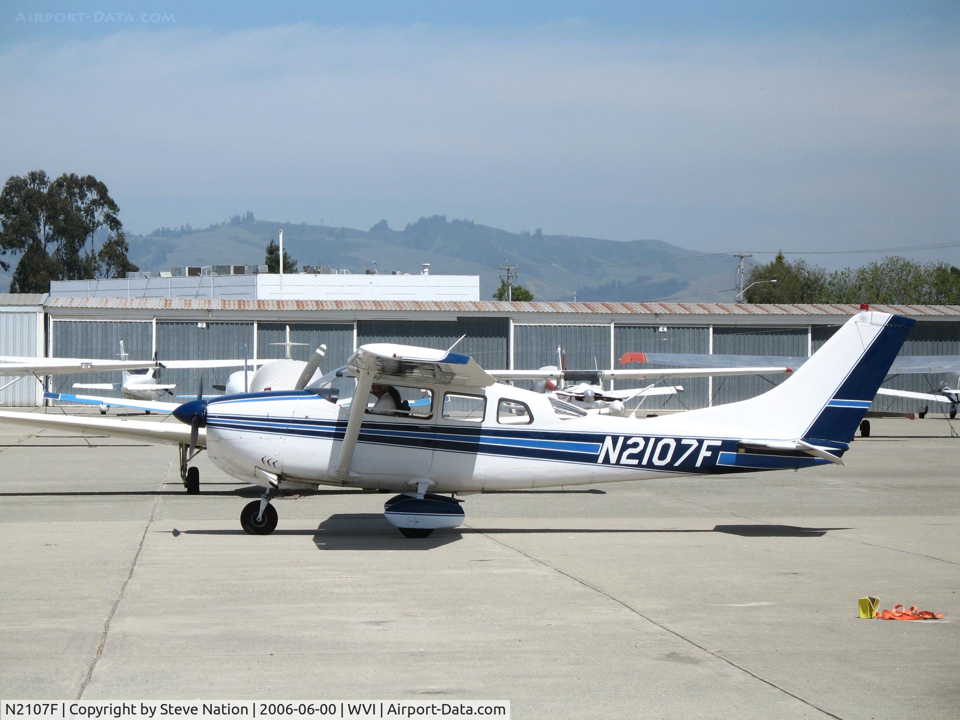 N2107F, 1965 Cessna U206 Super Skywagon C/N U206-0307, 1965 Cessna U206 taxying out for take-off @ Watsonville Municipal Airport, CA
