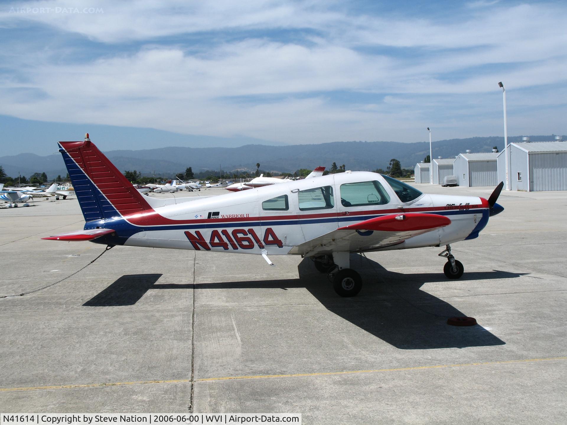 N41614, 1974 Piper PA-28-151 Cherokee Warrior C/N 28-7415294, 1974 Piper PA-28-151 @ Watsonville Municipal Airport, CA