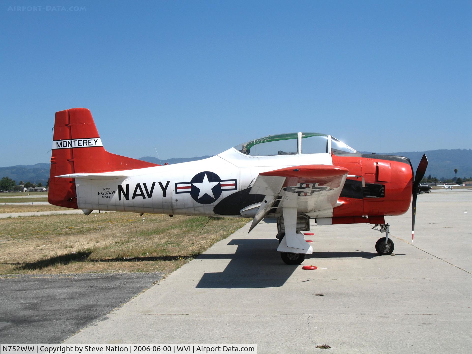N752WW, 1954 North American T-28B Trojan C/N 200-115, 