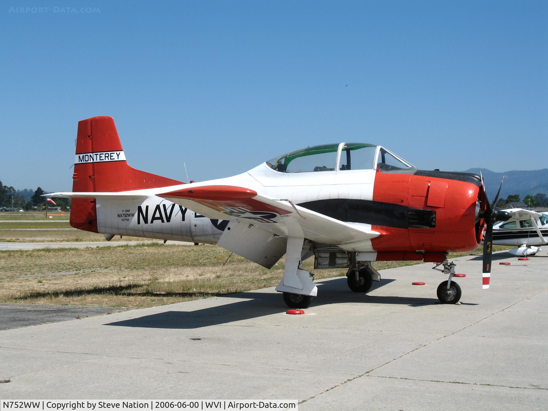 N752WW, 1954 North American T-28B Trojan C/N 200-115, 
