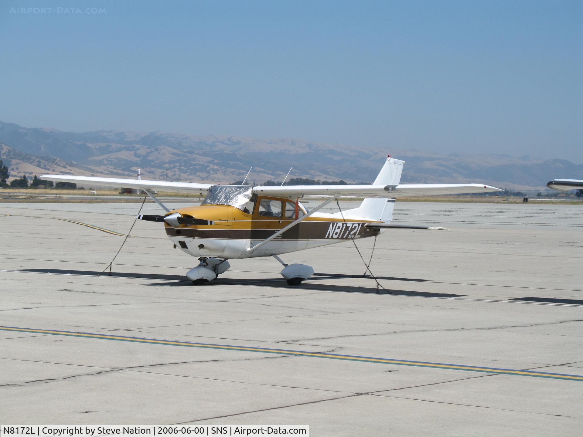 N8172L, 1967 Cessna 172H C/N 17256372, 1967 Cessna 172H @ Salinas Municipal Airport, CA