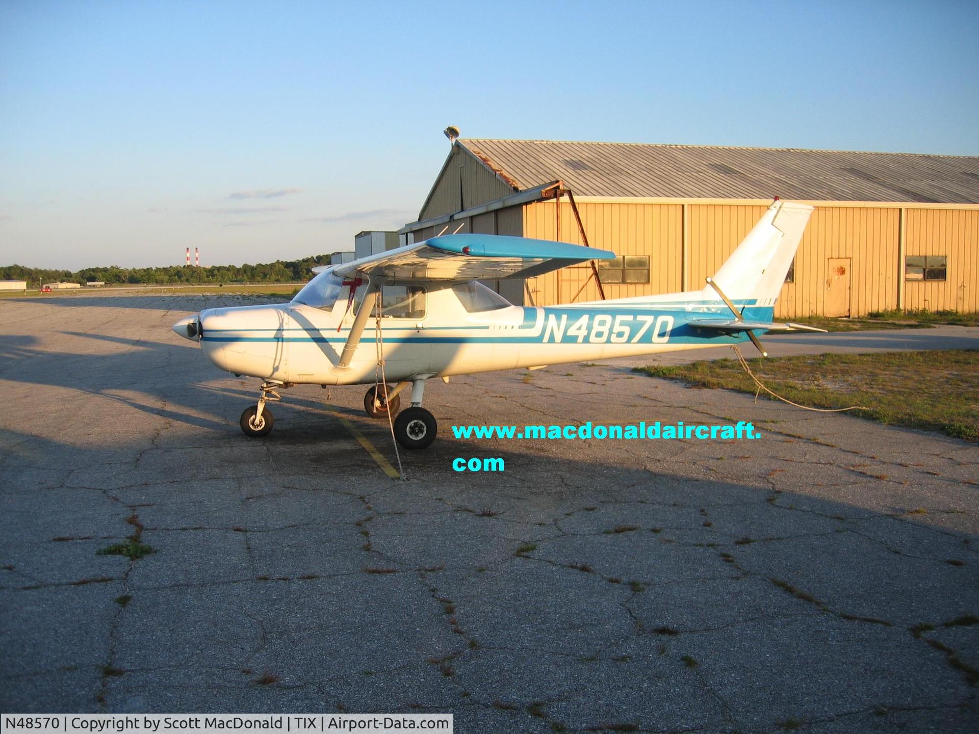 N48570, 1977 Cessna 152 C/N 15280918, On the ramp