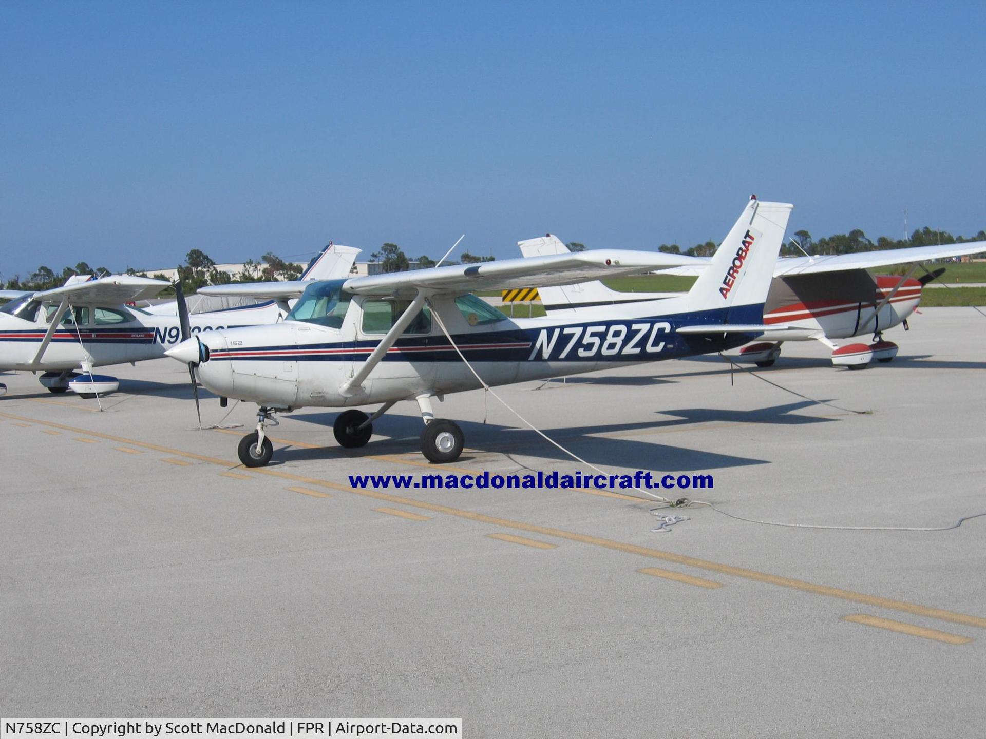 N758ZC, Cessna A152 Aerobat C/N A152-1027, On the ramp
