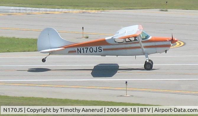 N170JS, 1950 Cessna 170A C/N 19546, Landing at Burlington, VT