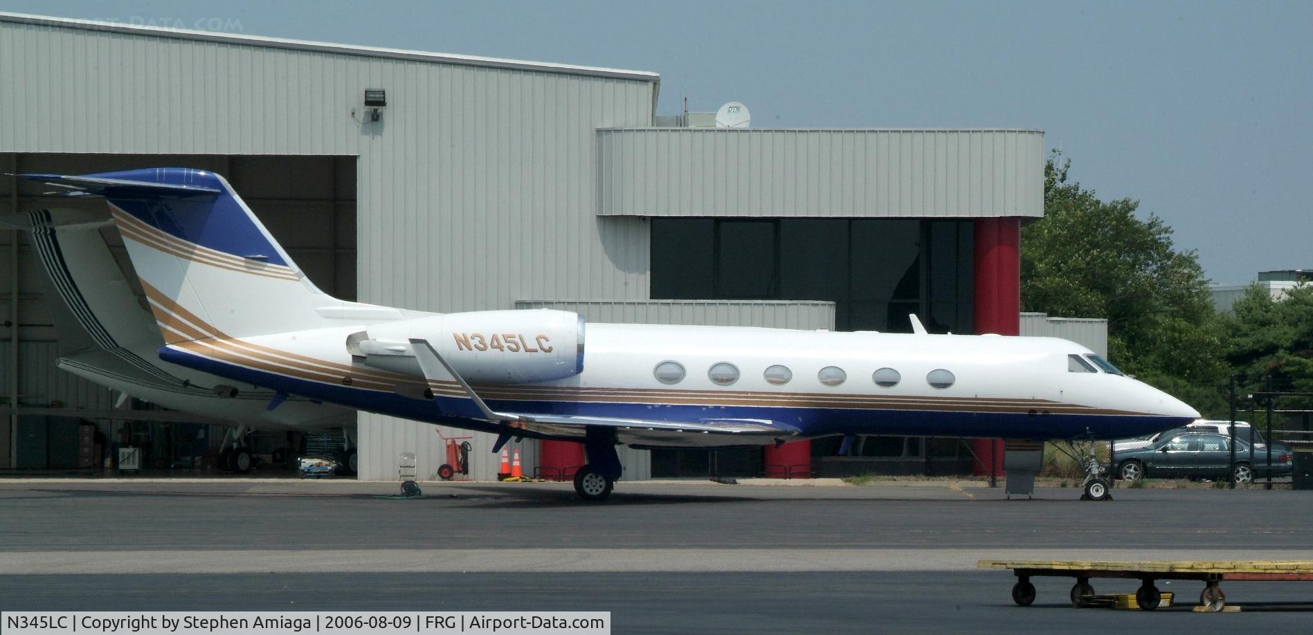 N345LC, 2007 Gulfstream Aerospace GV-SP (G550) C/N 5145, G-IV waiting for the next trip...