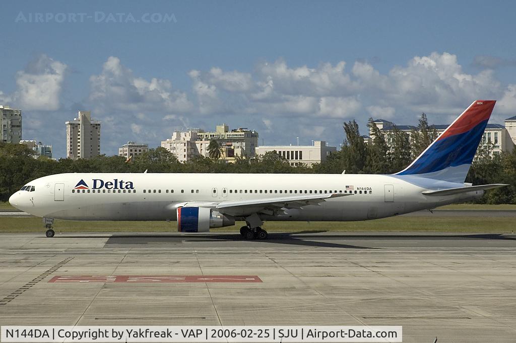 N144DA, 1999 Boeing 767-332 C/N 27584, Delta Airlines Boeing 767-300