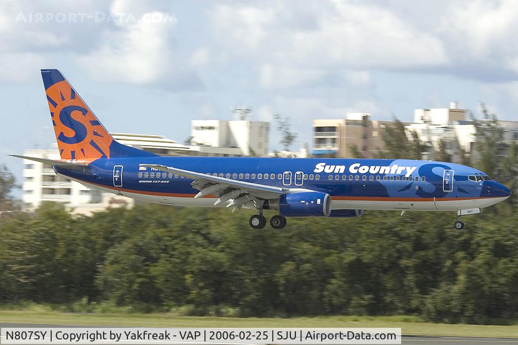 N807SY, 2004 Boeing 737-8BK C/N 33016, Sun Country Boeing 737-800