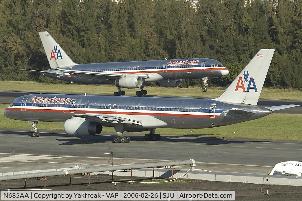 N685AA, 1992 Boeing 757-223 C/N 25342, 2 American Airlines Boeing 757-200