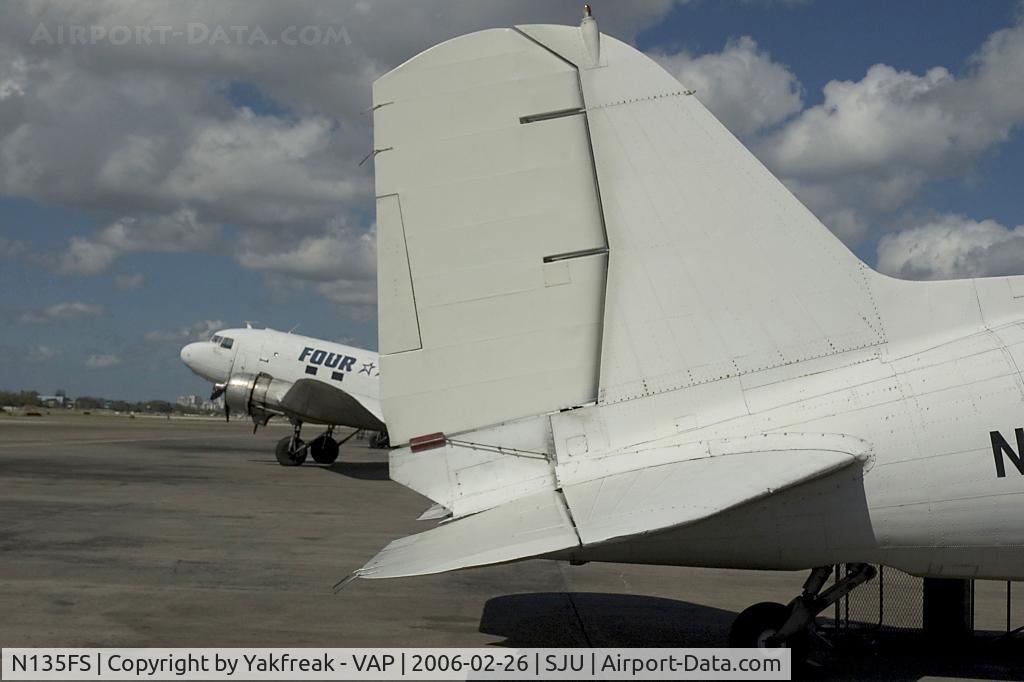 N135FS, 1946 Douglas DC3C C/N 20063, Four Star DC3